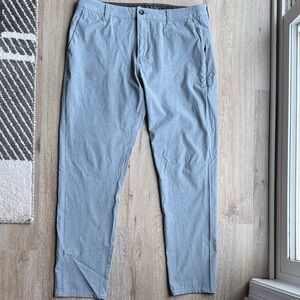 Vuori Men's Soft Gray Chinos